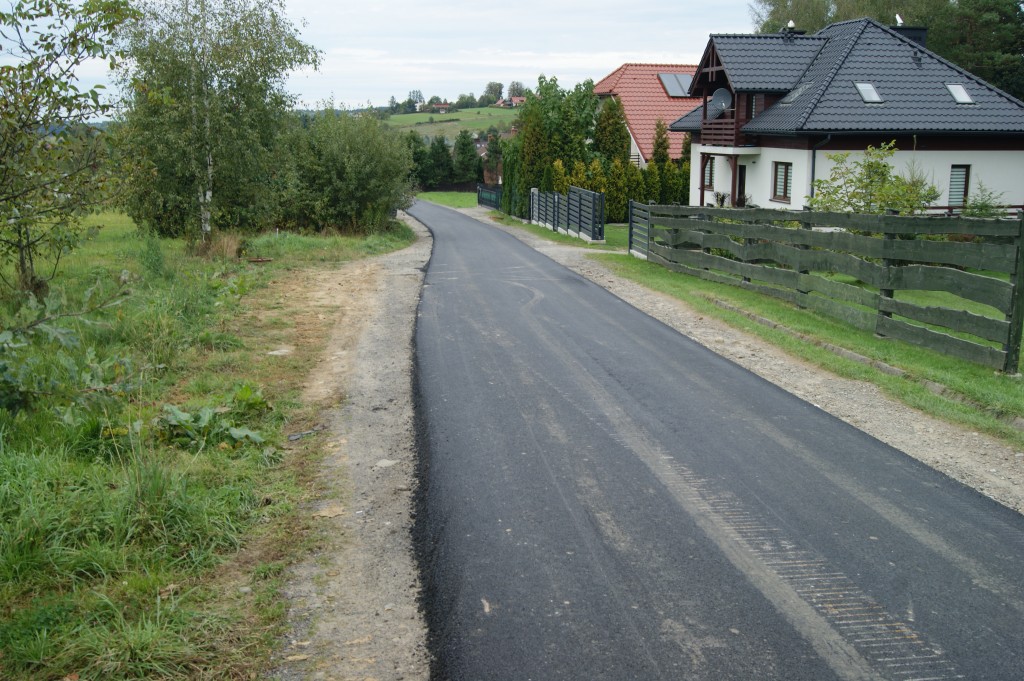 „Budowa sieci kanalizacji sanitarnej w m. Mystków”  - prace remontowe na drogach